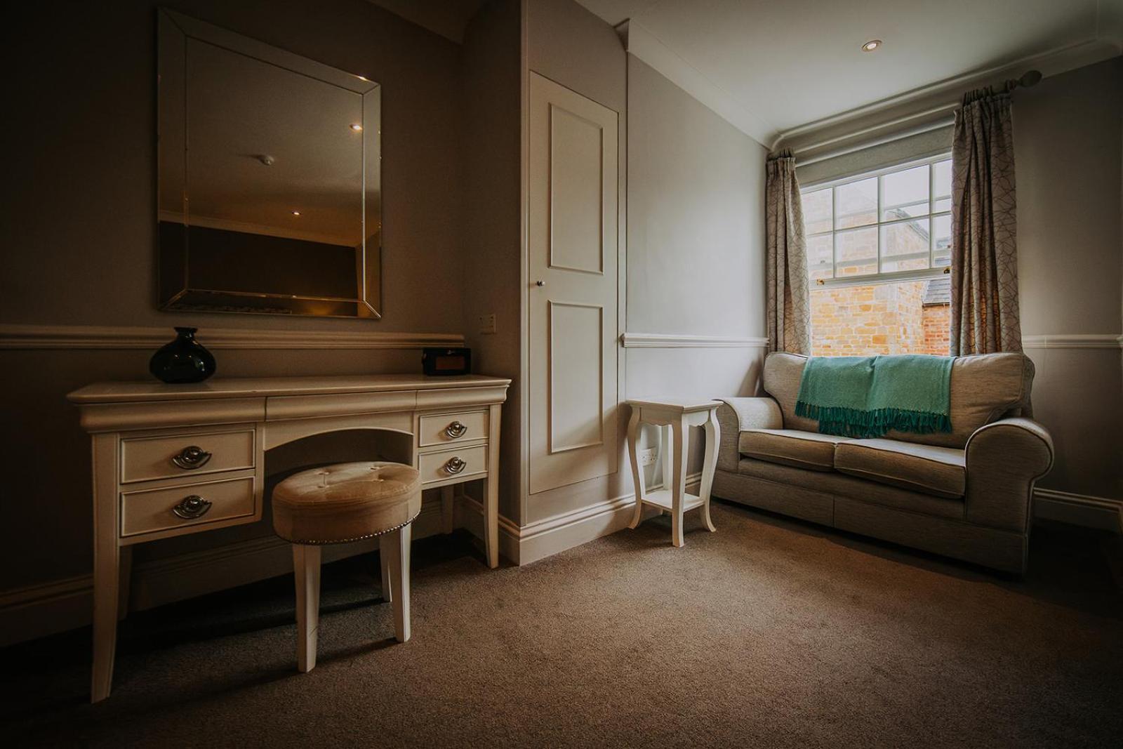 The Lake Isle Restaurant With Rooms Uppingham Bagian luar foto