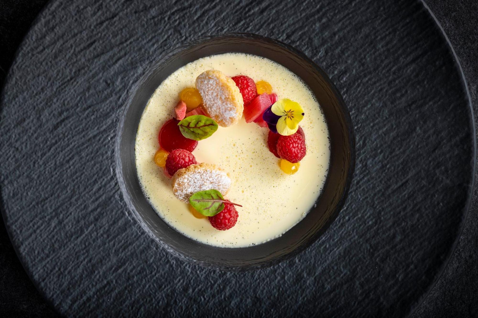 The Lake Isle Restaurant With Rooms Uppingham Bagian luar foto
